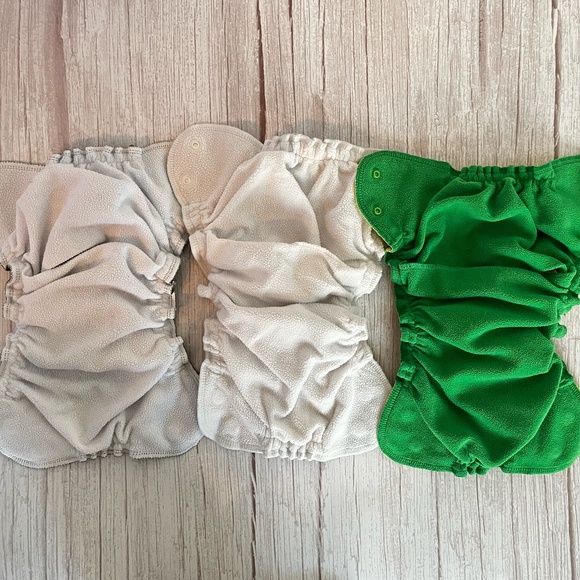 Size 1 AppleCheeks Apple Cheeks Cloth Diaper Covers Fit 7 - 20 Pounds - Lot 2 - Picture 2 of 4